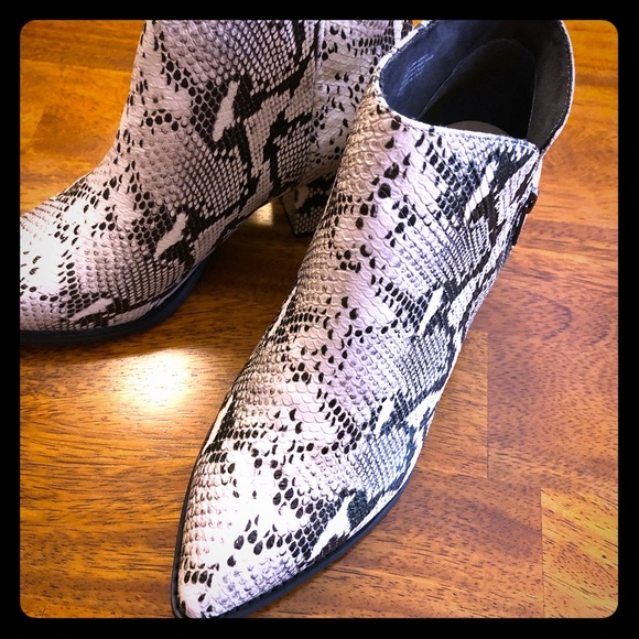 commes des garcons multi heart